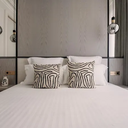 Apartament Sophisticated 2bed Next To The Centre Pompidou Paryż